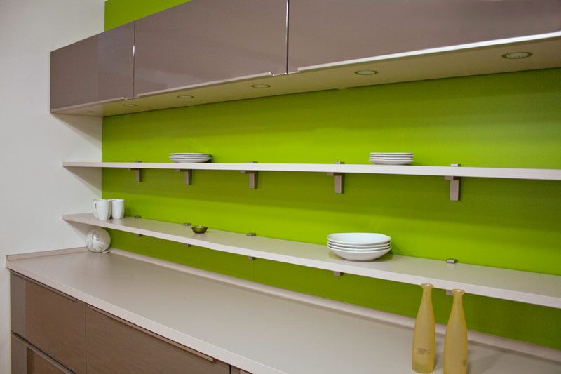 Eckschrank Tablarauszug